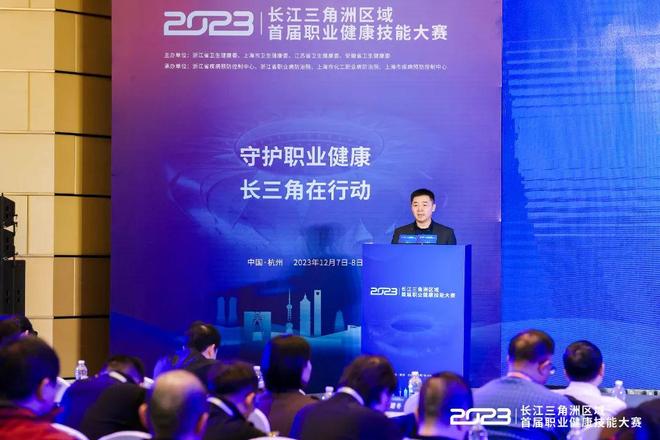 频频卡位成 频频卡位成