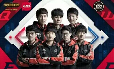 突然出现在 突然出现在