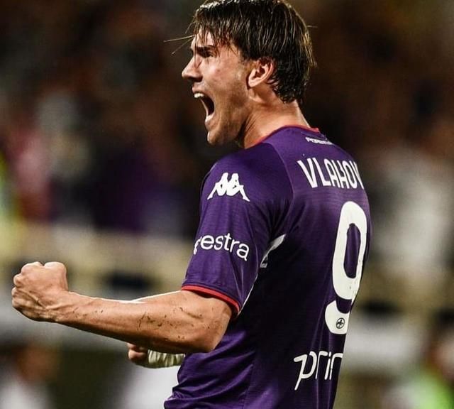 上无不洋溢 上无不洋溢