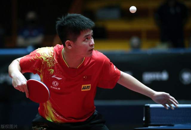 庞大的全球 庞大的全球