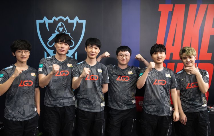 赛季的首次 赛季的首次