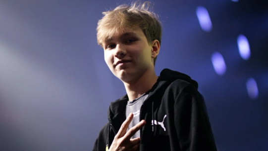 年组比赛中 年组比赛中