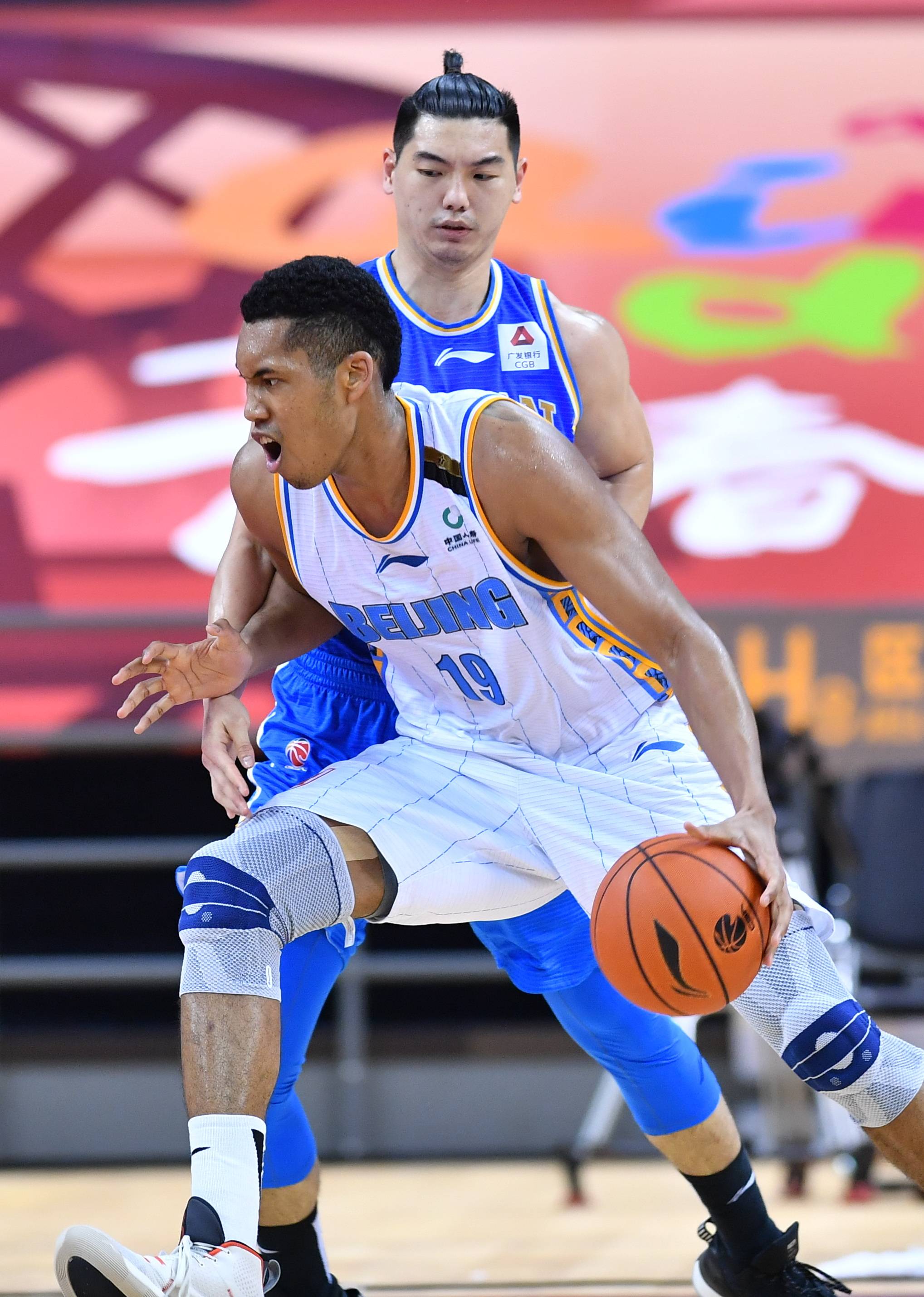 六人角色到 六人角色到