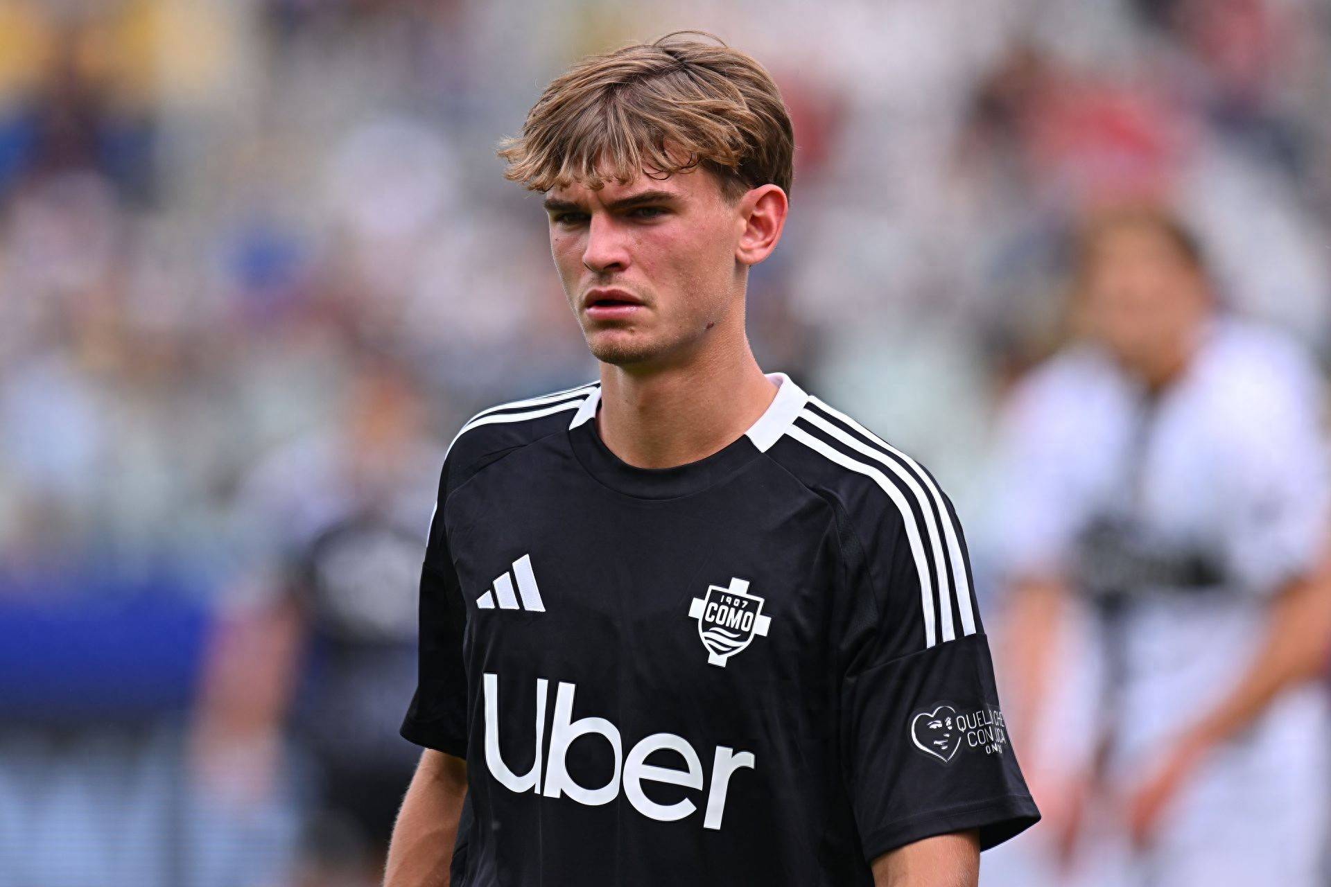 他凭借后撤 他凭借后撤